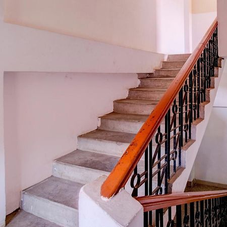 Hotel O Hill View Residency Near Aca Stadium Guwahati Buitenkant foto