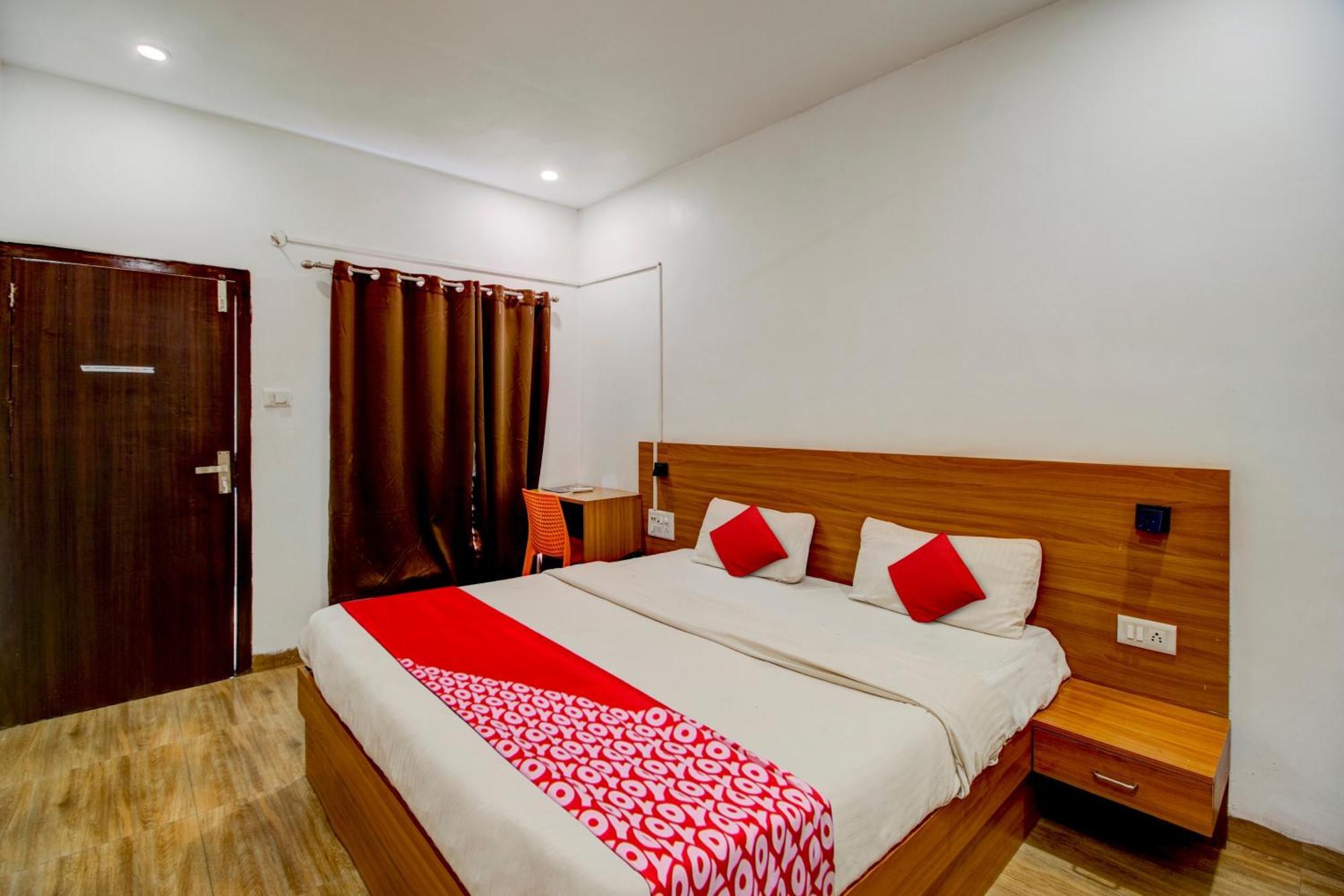 Hotel O Hill View Residency Near Aca Stadium Guwahati Buitenkant foto