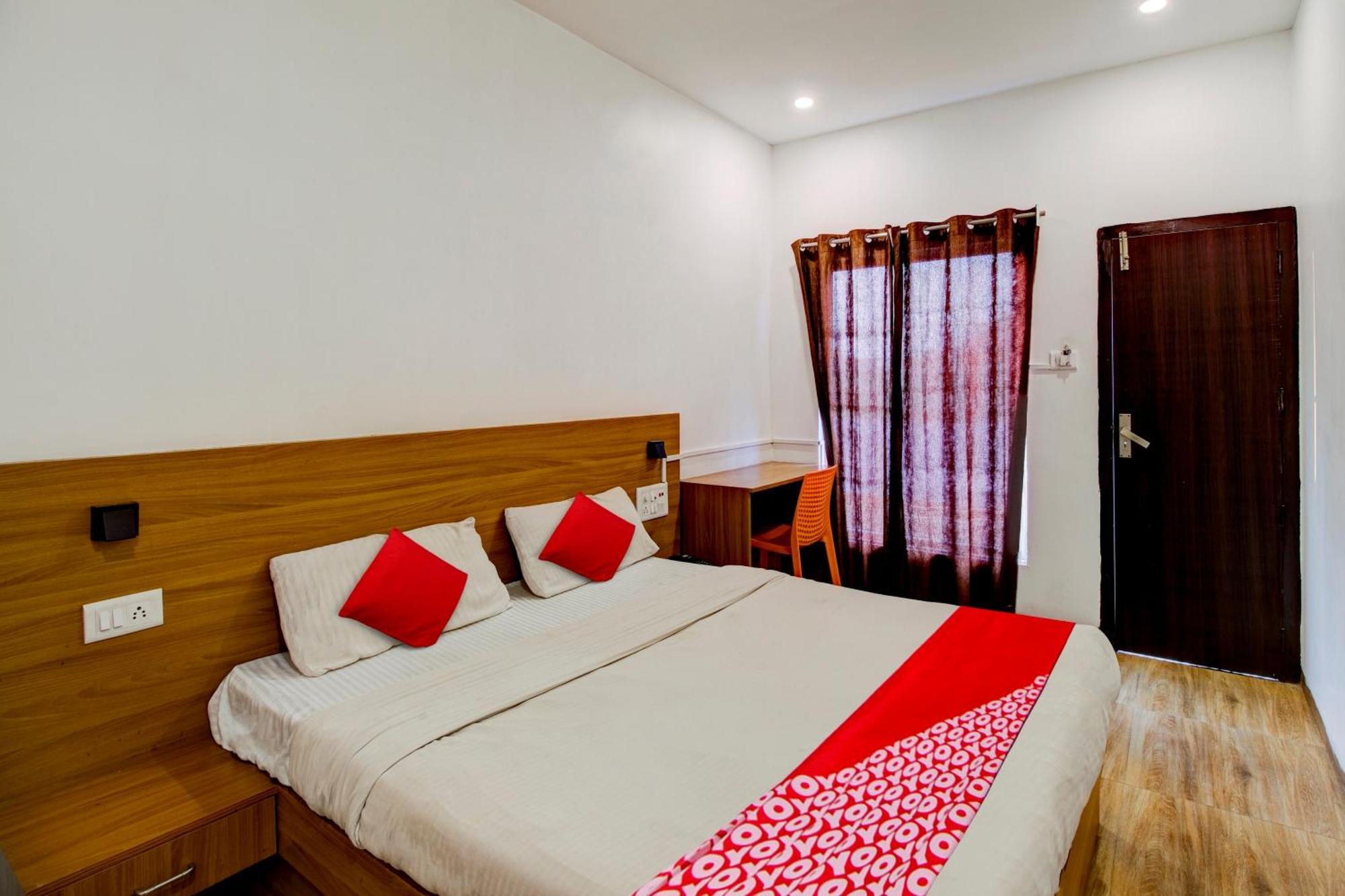 Hotel O Hill View Residency Near Aca Stadium Guwahati Buitenkant foto