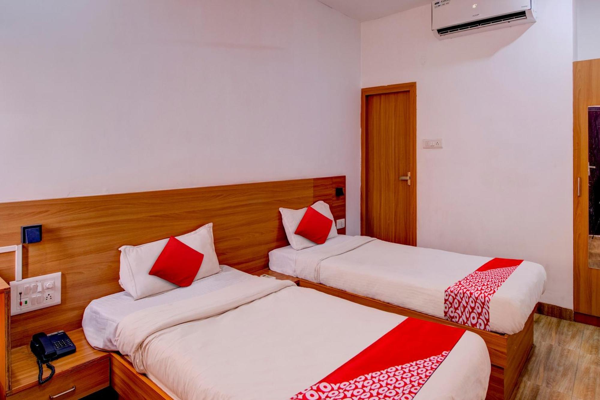 Hotel O Hill View Residency Near Aca Stadium Guwahati Buitenkant foto