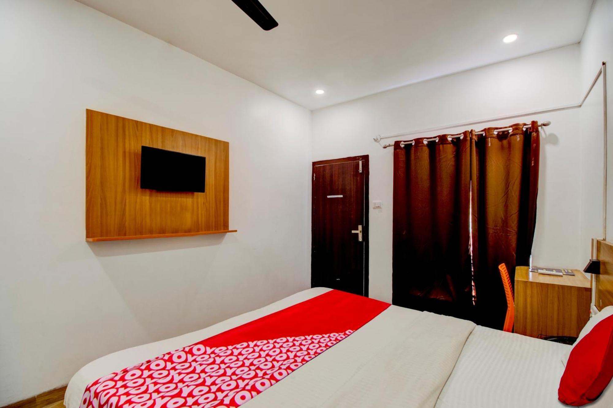 Hotel O Hill View Residency Near Aca Stadium Guwahati Buitenkant foto