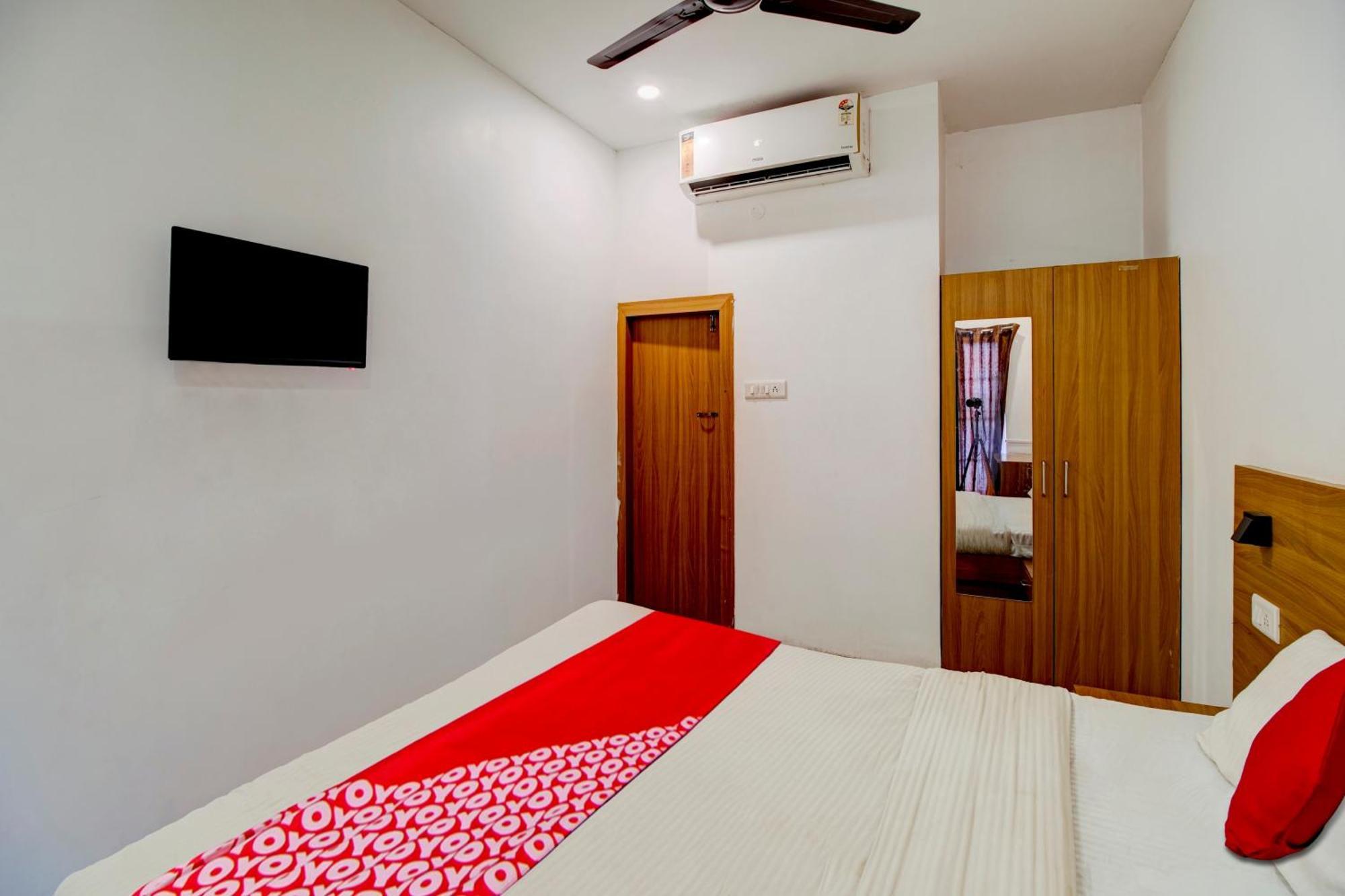 Hotel O Hill View Residency Near Aca Stadium Guwahati Buitenkant foto