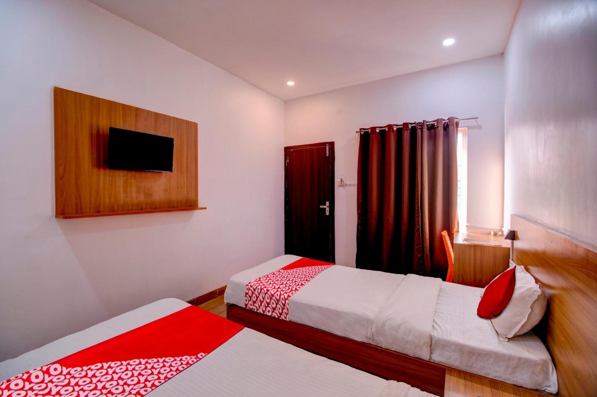 Hotel O Hill View Residency Near Aca Stadium Guwahati Buitenkant foto